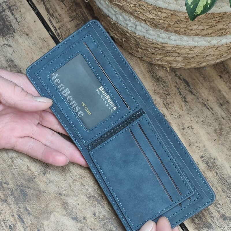 Portefeuille Outlander cuir PU - détail gravure laser